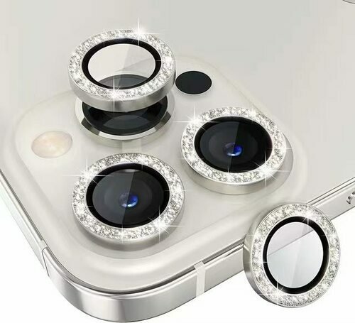 Anneaux de protection pour caméra iPhone argenté ornés de strass scintillants luxueux.