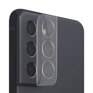 Protection transparente pour triple caméra de smartphone noir au design moderne et élégant.