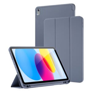 Tablette moderne gris-bleu avec étui pliable servant de support pour travail et divertissement.